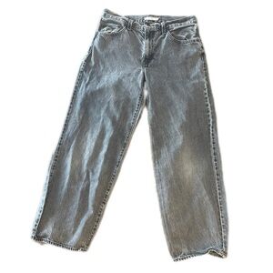 Levi 27” jeans dad baggy jeans